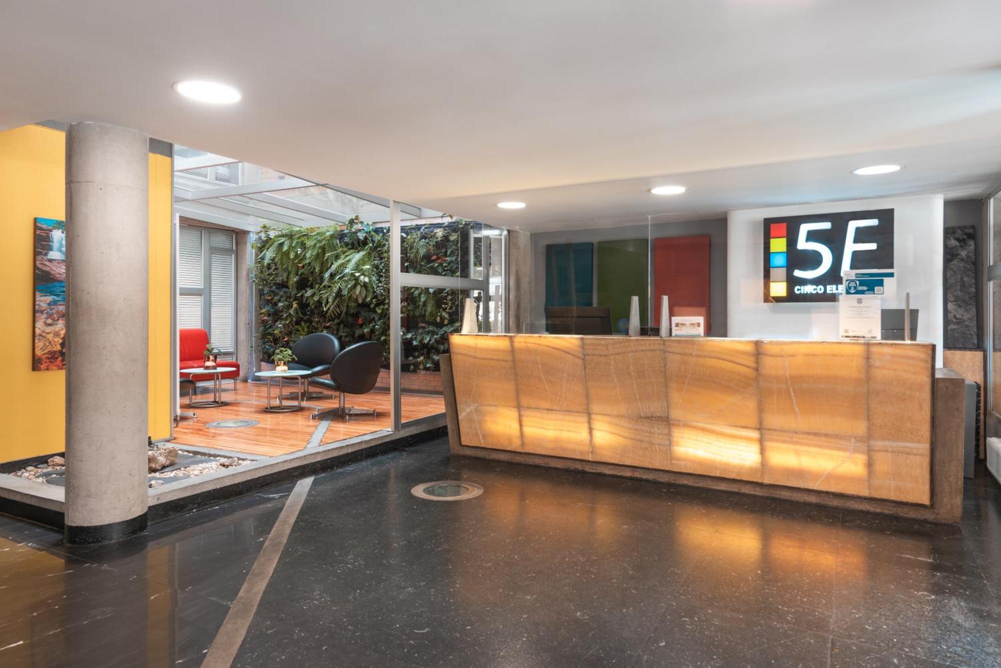 Hotel 5 Elementos Corferias By Hbp — Photos 2